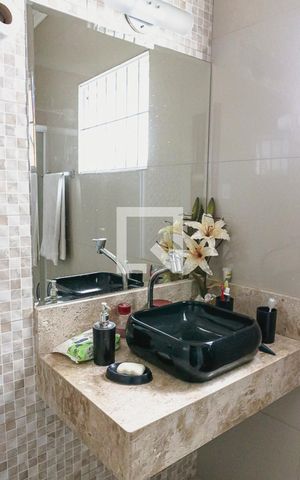 Casa para alugar com 270m², 5 quartos e 3 vagas Casa para alugar com 270m², 5 quartos e 3 vagasBanheiro