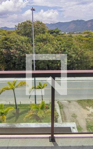 Casa à venda com 683m², 4 quartos e 3 vagasSacada