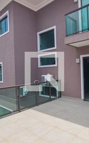 Casa à venda com 683m², 4 quartos e 3 vagasSacada