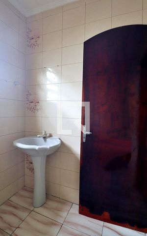 Casa à venda com 300m², 2 quartos e 1 vagaBanheiro Social
