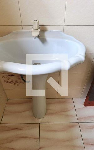 Casa à venda com 300m², 2 quartos e 1 vagaBanheiro Social