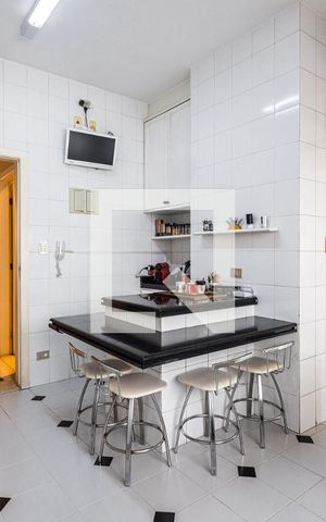 Apartamento à venda com 259m², 3 quartos e 2 vagasCozinha