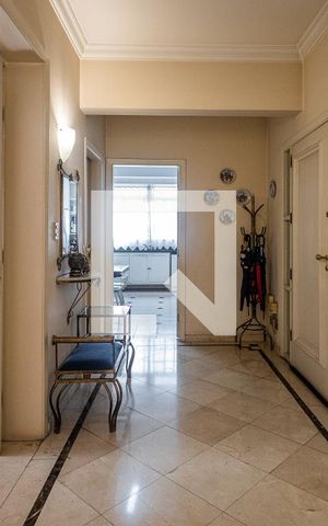 Apartamento à venda com 259m², 3 quartos e 2 vagasCorredor