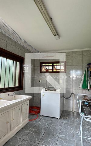 Casa à venda com 150m², 3 quartos e 1 vagaÁrea de Serviço