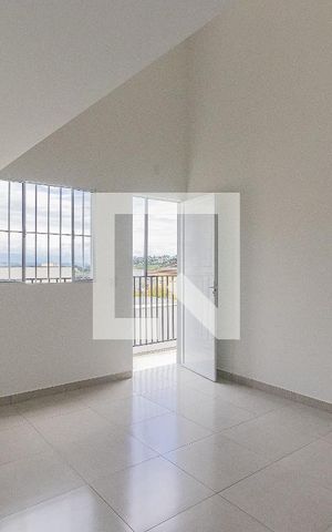 Studio para alugar com 31m², 1 quarto e sem vaga Studio para alugar com 31m², 1 quarto e sem vagaSala / Cozinha