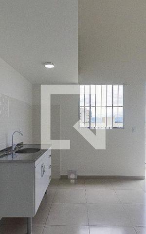 Studio para alugar com 31m², 1 quarto e sem vaga Studio para alugar com 31m², 1 quarto e sem vagaSala / Cozinha