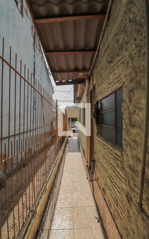 Casa à venda com 150m², 2 quartos e 1 vagaQuintal