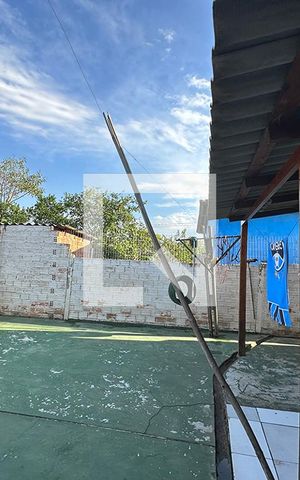 Casa à venda com 90m², 3 quartos e 2 vagasPátio