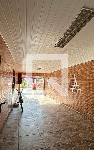 Casa à venda com 90m², 3 quartos e 2 vagasGaragem