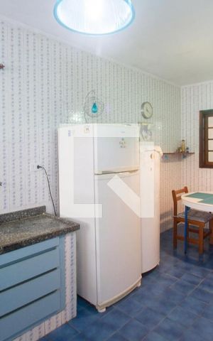 Casa à venda com 240m², 3 quartos e 4 vagasCozinha