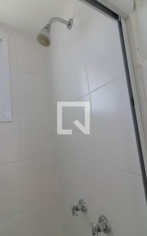 Apartamento para alugar com 53m², 2 quartos e 1 vaga Apartamento para alugar com 53m², 2 quartos e 1 vagaBanheiro da Suíte