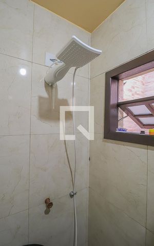 Casa à venda com 162m², 3 quartos e 3 vagasBanheiro da Suíte