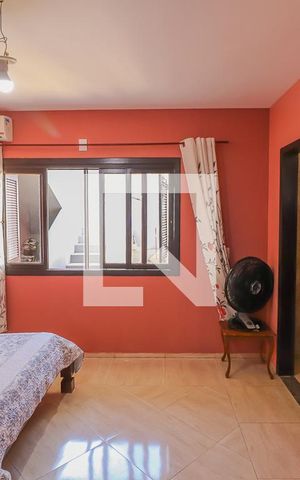 Casa à venda com 162m², 3 quartos e 3 vagasSuíte