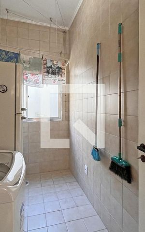 Casa de condomínio à venda com 300m², 4 quartos e 2 vagasÁrea de Serviço