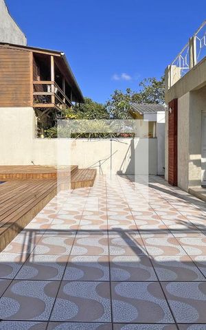 Casa de condomínio à venda com 300m², 4 quartos e 2 vagasPiscina Privativa