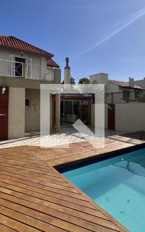 Casa de condomínio à venda com 300m², 4 quartos e 2 vagasPiscina Privativa