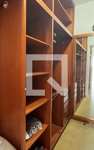 Casa de condomínio à venda com 300m², 4 quartos e 2 vagasSuíte - Closet