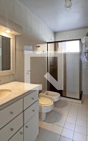 Casa de condomínio à venda com 300m², 4 quartos e 2 vagasBanheiro da Suíte