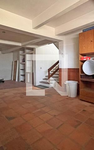 Casa de condomínio à venda com 300m², 4 quartos e 2 vagasGaragem