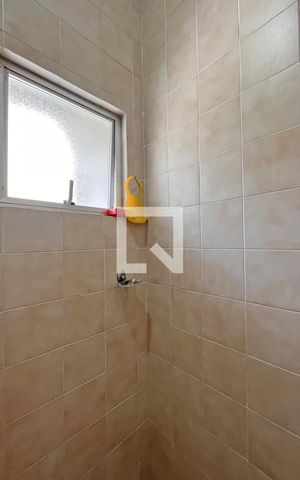 Casa de condomínio à venda com 300m², 4 quartos e 2 vagasBanheiro de Serviço