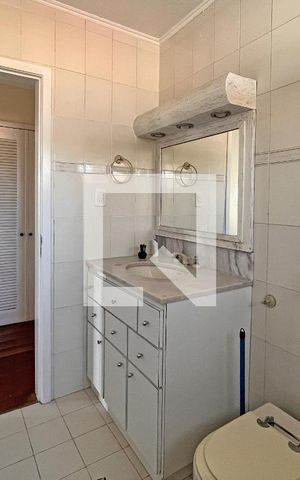 Casa de condomínio à venda com 300m², 4 quartos e 2 vagasBanheiro