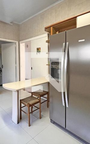 Casa de condomínio à venda com 300m², 4 quartos e 2 vagasCozinha