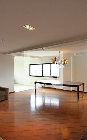 Apartamento à venda com 500m², 4 quartos e 6 vagasSala 