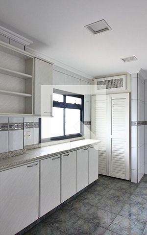 Apartamento à venda com 500m², 4 quartos e 6 vagasCozinha