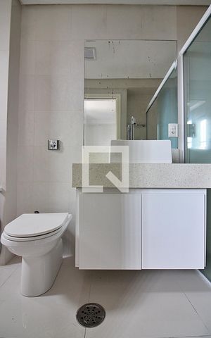 Apartamento à venda com 500m², 4 quartos e 6 vagasBanheiro da Suíte 1