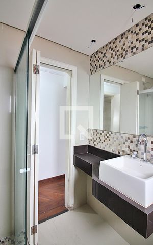 Apartamento à venda com 500m², 4 quartos e 6 vagasBanheiro da Suíte 2