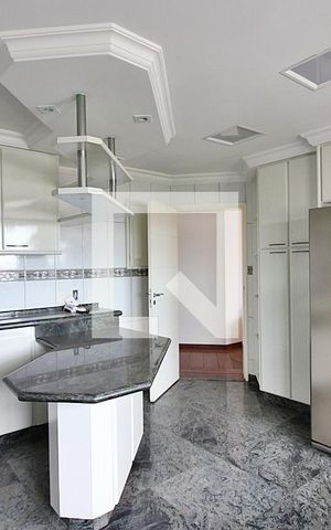 Apartamento à venda com 500m², 4 quartos e 6 vagasCozinha