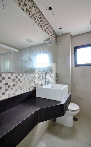 Apartamento à venda com 500m², 4 quartos e 6 vagasBanheiro da Suíte 2