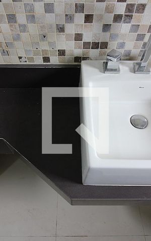 Apartamento à venda com 500m², 4 quartos e 6 vagasBanheiro da Suíte 2