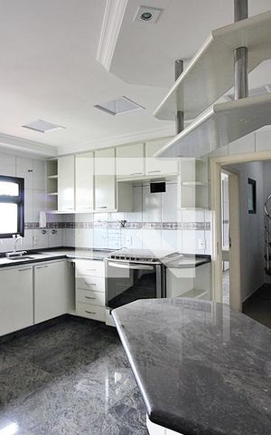 Apartamento à venda com 500m², 4 quartos e 6 vagasCozinha
