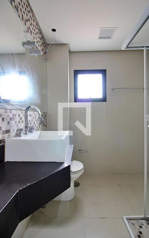 Apartamento à venda com 500m², 4 quartos e 6 vagasBanheiro da Suíte 2