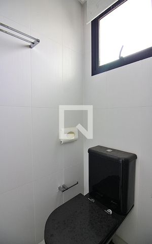 Apartamento à venda com 500m², 4 quartos e 6 vagasBanheiro da Suíte 3