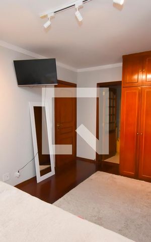 Apartamento à venda com 150m², 3 quartos e 2 vagas Apartamento à venda com 150m², 3 quartos e 2 vagasSuíte