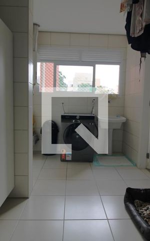 Apartamento à venda com 204m², 3 quartos e 4 vagasLavanderia