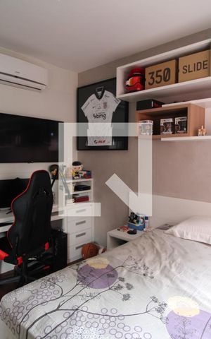 Apartamento à venda com 204m², 3 quartos e 4 vagasSuíte 2