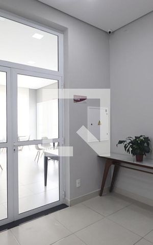 Apartamento para alugar com 65m², 2 quartos e 1 vagaHall social