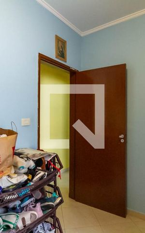Casa à venda com 210m², 4 quartos e 2 vagas Casa à venda com 210m², 4 quartos e 2 vagasQuarto 2