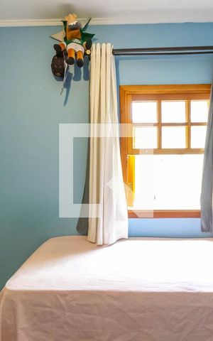Casa à venda com 210m², 4 quartos e 2 vagas Casa à venda com 210m², 4 quartos e 2 vagasQuarto 1