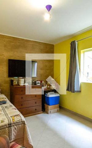 Casa à venda com 210m², 4 quartos e 2 vagas Casa à venda com 210m², 4 quartos e 2 vagasSuíte 2
