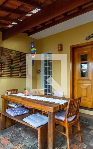 Casa à venda com 210m², 4 quartos e 2 vagas Casa à venda com 210m², 4 quartos e 2 vagasVaranda da Sala 2
