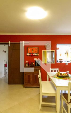 Casa à venda com 210m², 4 quartos e 2 vagas Casa à venda com 210m², 4 quartos e 2 vagasSala 1