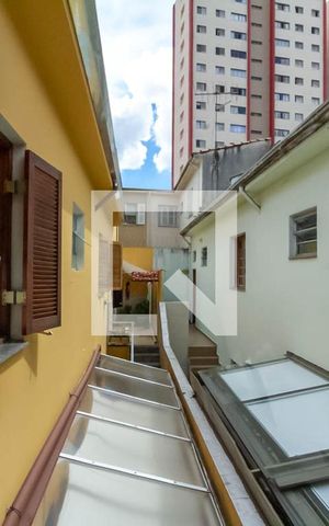Casa à venda com 210m², 4 quartos e 2 vagas Casa à venda com 210m², 4 quartos e 2 vagasVista do Quarto 1