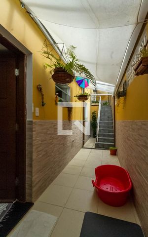Casa à venda com 210m², 4 quartos e 2 vagas Casa à venda com 210m², 4 quartos e 2 vagasQuintal