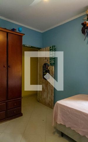 Casa à venda com 210m², 4 quartos e 2 vagas Casa à venda com 210m², 4 quartos e 2 vagasQuarto 1