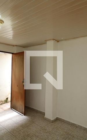 Casa para alugar com 90m², 1 quarto e 1 vagaÁrea de Serviço