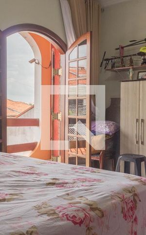 Casa à venda com 225m², 2 quartos e 7 vagas Casa à venda com 225m², 2 quartos e 7 vagasSuíte 1
